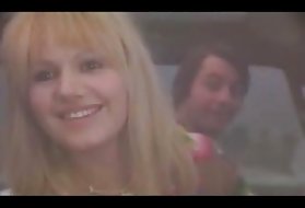 Klasikinis prancūzų filmas "ne problema" (1975) porno karo metais