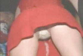 Privataus porno video gražių merginų, pagal sijonas - mergina naktį šalies mergina
