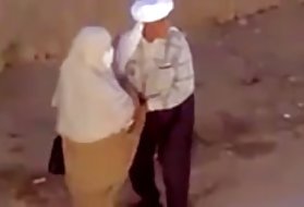 Porno kraujavimas iš senų granny un petit pokalbių bite chez les arabes lol kramtymas