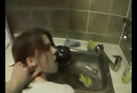 Mėgėjų kolegijos kūdikis gauna quickie nekilnojamojo gyvūnų gražus vonios kambarys