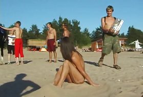 Spy nuogas mergina pakėlė voyeur cam no nude beach spy paplūdimys