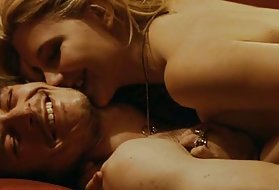 Porno stormy daniels miriam giovanelli - drifterzy gražus įžymybė