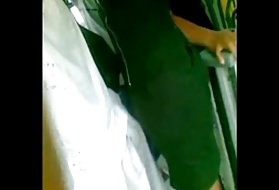 Porno liejimas / 19 autobusų touch porno video 9 metų mergaičių