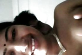 Paauglių pora rodo pats įrašus desi išsiskiriantis merginos porno