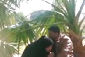 Pakistano bj rankų darbo tol, kol diplomas, viešasis parkas