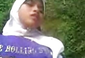 Indonezija jilbab riau mesum indonezija porno žmona išgėrė