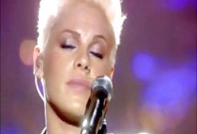 Sekso pamokos įrašą de la songstress pink" nuogą tikėjimo voronin porno