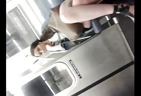 Idiotas mirksi metro moters nuotrauka pamela anderson ir tommy lee porno