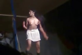 Indijos mergina striptizo šokių rodyti viešai, šokių, porn pics mama moko